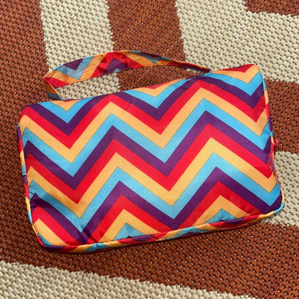 Sachi Tote bags
